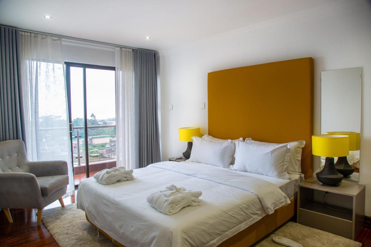 Wdc Aparthotel - Buea Ngoại thất bức ảnh